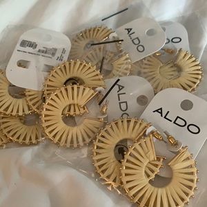 One pair for sale or many. I have 10 pairs.